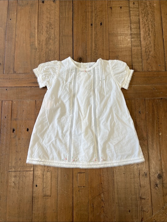 Remember Nguyen Other - Remember Nguyen off white hand embroidered rosette short sleeve dress 9 months